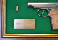 Панно настенное с пистолетом МАКАРОВ в подарочной коробке GT18-329